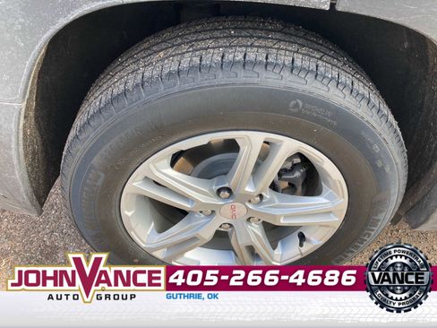 Used 2022 GMC Terrain SLE w/ Driver Convenience Package image 8