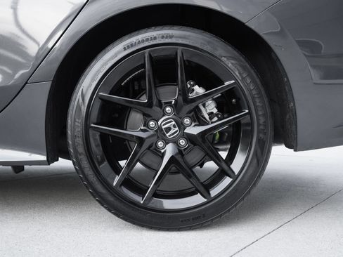Used 2025 Honda Civic Sport image 31