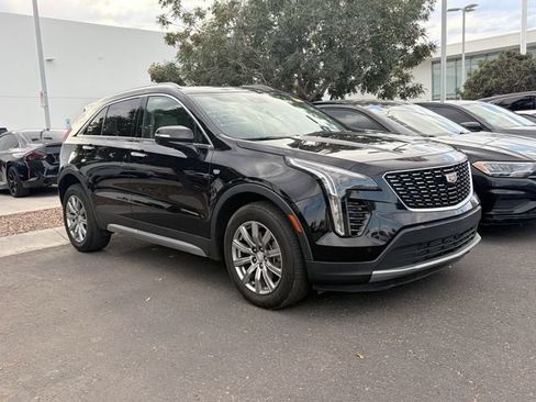 Used 2023 Cadillac XT4 Premium Luxury AWD/4WD image 3
