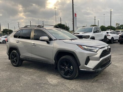 Used 2024 Toyota RAV4 XLE w/ Convenience Package FWD image 3