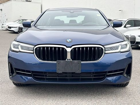 Used 2023 BMW 540i w/ Premium Package RWD image 2
