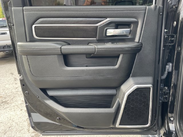 Used 2023 RAM 2500 Laramie AWD/4WD image 11