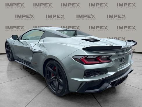 Used 2023 Chevrolet Corvette Z06 w/ Stealth Interior Trim Package RWD image 4