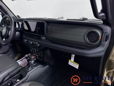 New 2026 Jeep Gladiator Mojave image 32