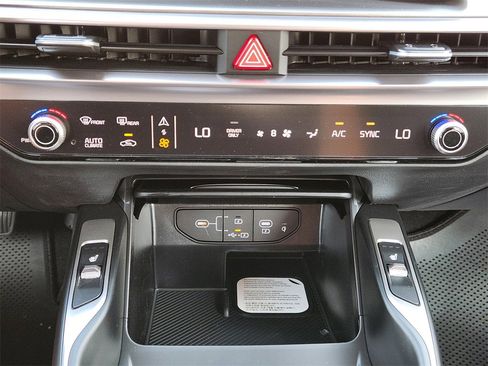 New 2026 Kia Sorento EX image 14