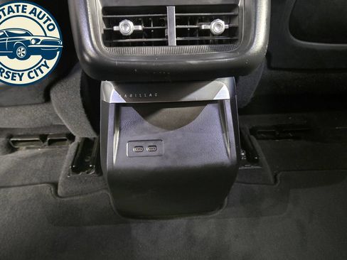 Used 2024 Cadillac Lyriq Tech AWD/4WD image 29