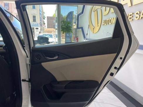 Used 2018 Honda Civic EX image 21