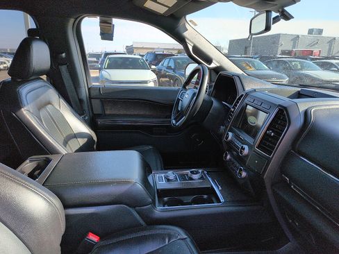 Used 2021 Ford Expedition Limited image 7