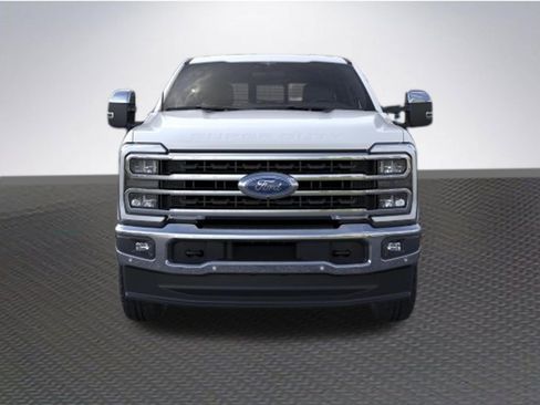 New 2026 Ford F250 4x4 Crew Cab Super Duty image 6