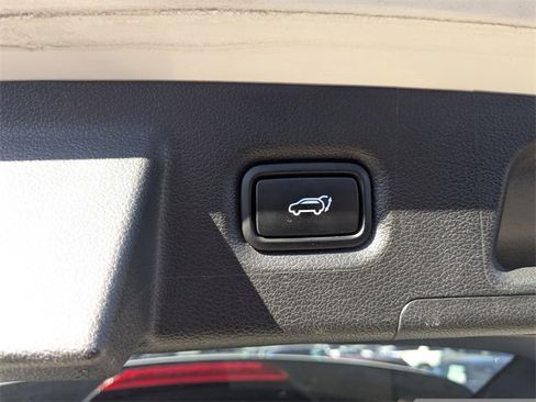 Used 2020 Hyundai Santa Fe SEL image 13