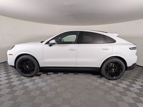 New 2026 Porsche Cayenne Coupe AWD/4WD image 2