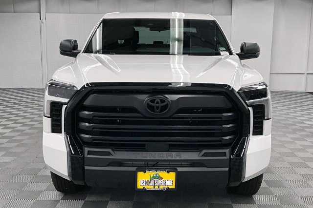 Used 2025 Toyota Tundra SR w/ SR Tow Package AWD/4WD image 4