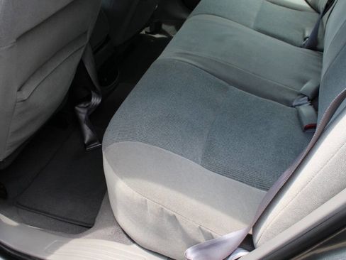 Used 2002 Ford Taurus SE image 23