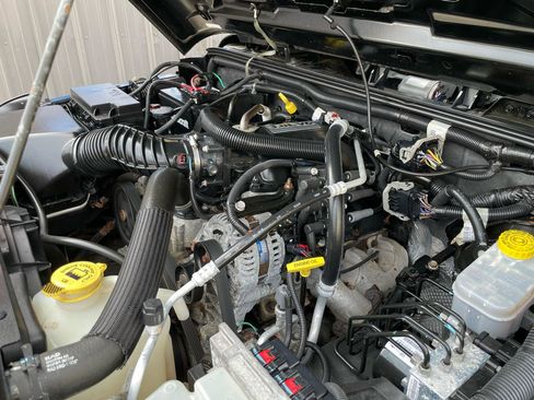 Used 2008 Jeep Wrangler X w/ Black Appearance Group image 12