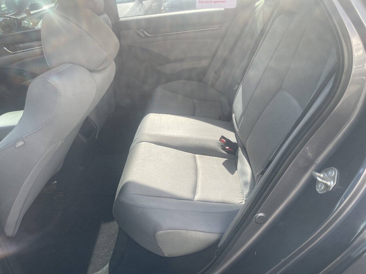 Used 2018 Honda Accord LX image 15