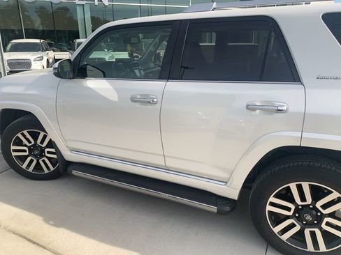Used 2016 Toyota 4Runner Limited image 2