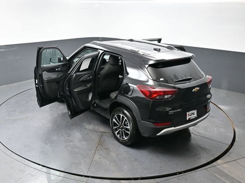 Used 2025 Chevrolet TrailBlazer LT w/ Driver Confidence Package image 62