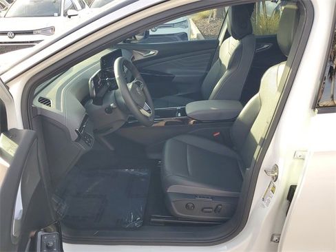 Certified 2023 Volkswagen ID.4 Pro S Plus image 18