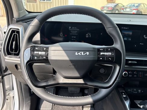 Used 2026 Kia Sorento S w/ S Panoramic Sunroof Package FWD image 15