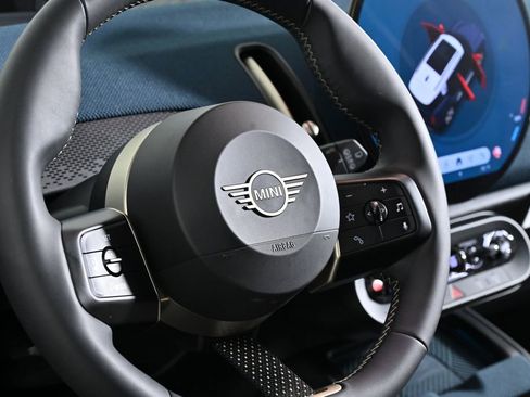 Certified 2025 MINI Cooper Countryman S AWD/4WD image 12