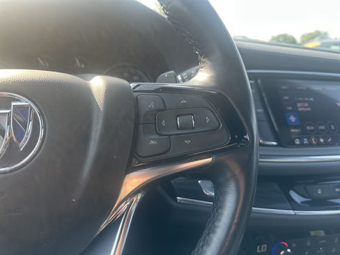 Used 2024 Buick Enclave Essence AWD/4WD image 20