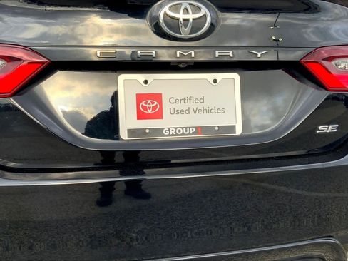 Used 2021 Toyota Camry SE w/ Convenience Package image 10