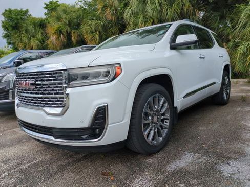 Used 2021 GMC Acadia Denali w/ Trailering Package FWD image 3