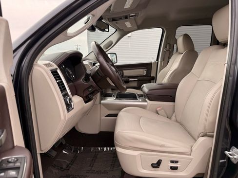 Used 2015 RAM 1500 Laramie w/ Convenience Group image 17