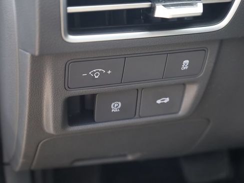 Used 2025 Hyundai Sonata SEL FWD image 11