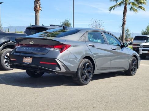 New 2026 Hyundai Elantra Sport image 2