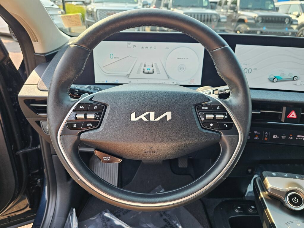 Certified 2024 Kia EV6 Wind AWD/4WD image 11