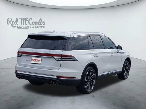Used 2023 Lincoln Aviator Reserve w/ Equipment Group 201A image 5