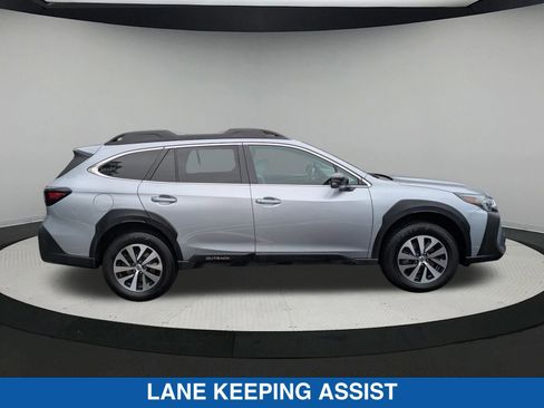 Certified 2023 Subaru Outback Premium image 2