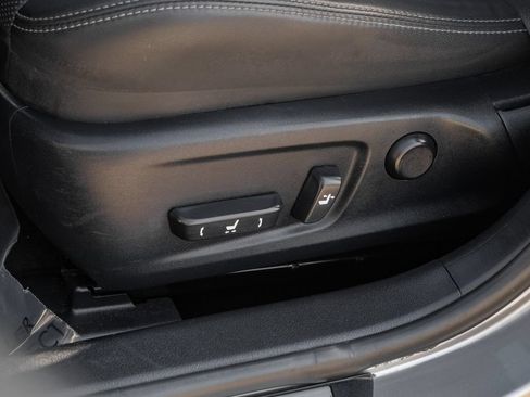 Used 2017 Lexus IS 200t RWD image 36