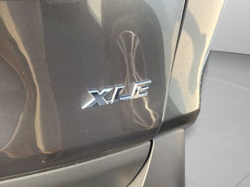 Used 2025 Toyota RAV4 XLE w/ Convenience Package FWD image 21