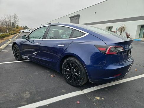 Used 2018 Tesla Model 3 Long Range image 9