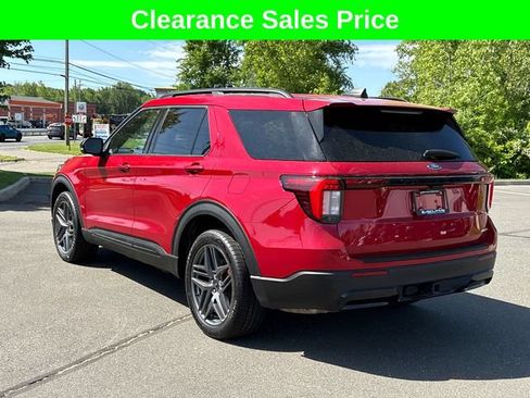 Used 2025 Ford Explorer ST-Line w/ ST-Line Street Pack AWD/4WD image 2