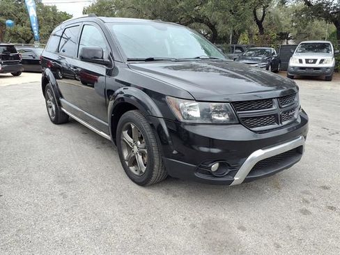 Used 2016 Dodge Journey Crossroad image 1