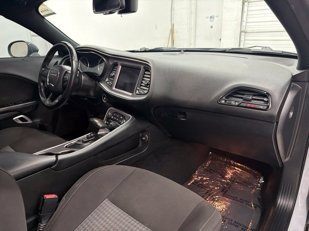 Used 2021 Dodge Challenger R/T Scat Pack RWD image 27