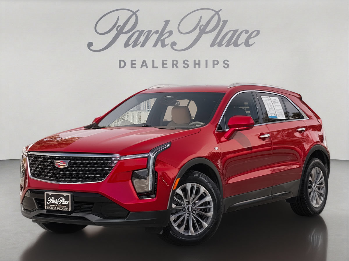 Used 2024 Cadillac XT4 Premium Luxury FWD image 1