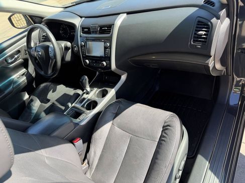 Used 2015 Nissan Altima 2.5 SL w/ Technology Package FWD image 21