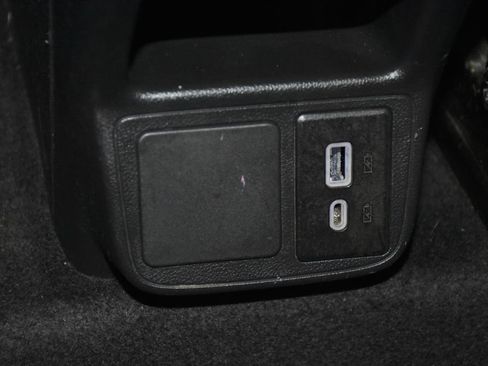 Used 2021 Buick Encore GX Preferred w/ Cold Weather Comfort Package image 27