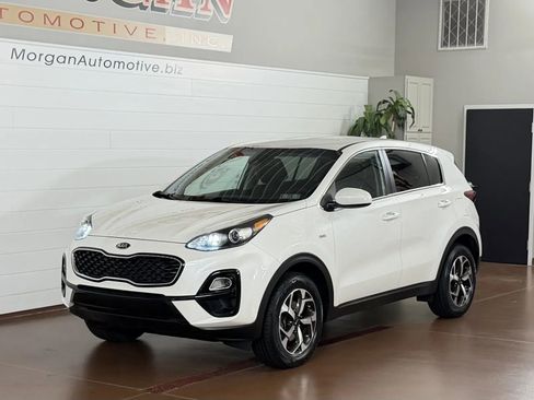 Used 2021 Kia Sportage LX AWD/4WD image 7