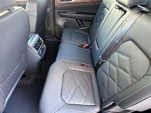 New 2026 Volkswagen Atlas SE image 25