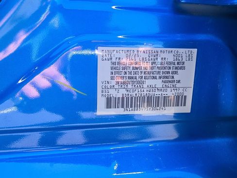 Used 2025 Nissan Sentra SR FWD image 14
