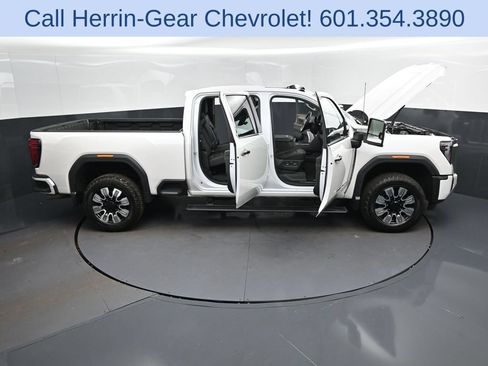Used 2024 GMC Sierra 2500 Denali w/ Denali Reserve Package AWD/4WD image 52