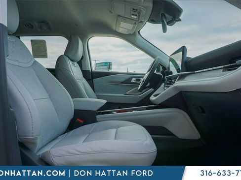 New 2026 Ford Explorer Platinum w/ LUX Leather Package image 25