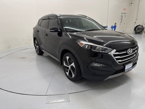 Used 2017 Hyundai Tucson Sport AWD/4WD image 7