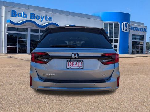 New 2026 Honda Odyssey Elite image 4