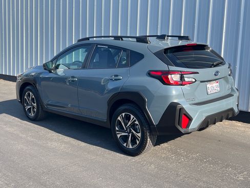 Certified 2024 Subaru Crosstrek 2.0i Premium w/ Crosstrek Mirror Package AWD/4WD image 4